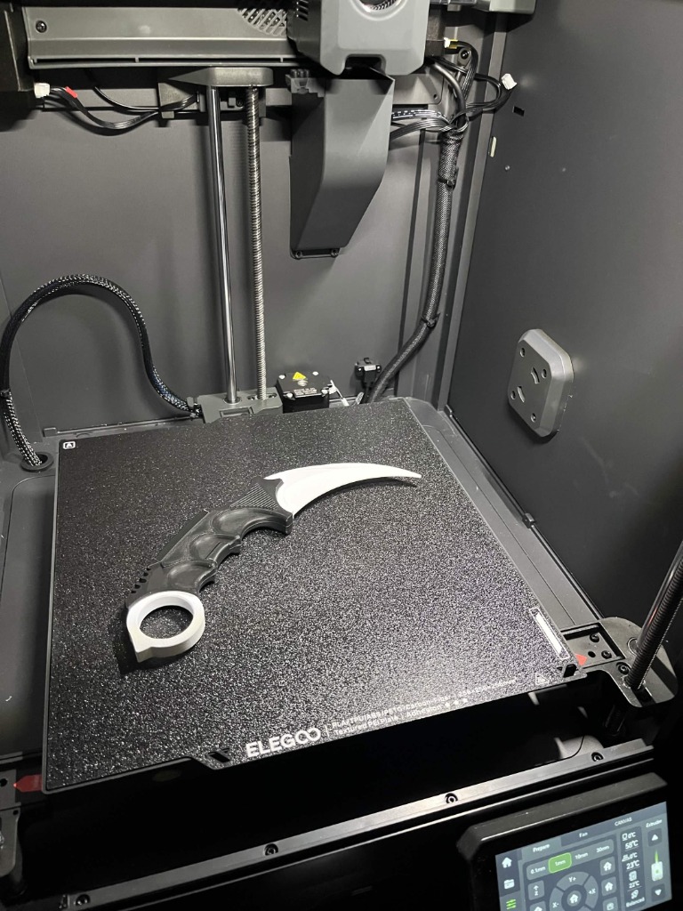 Adereço Bicolor Karambit 3D